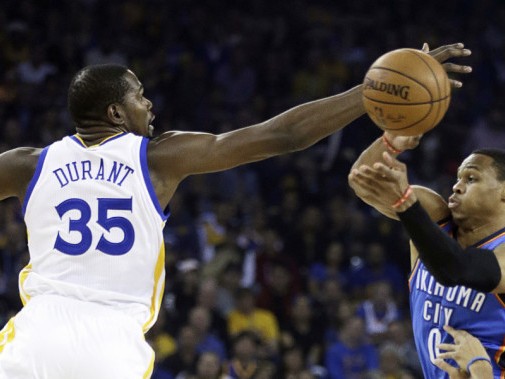 勇士131-126险胜奇才：末节16-2攻势逆转宿敌三连胜