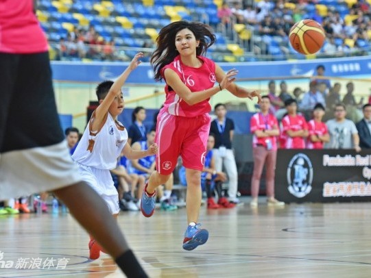 陈伟琪：篮球场上跳跃的烈焰，用汗水雕刻的傲人曲线