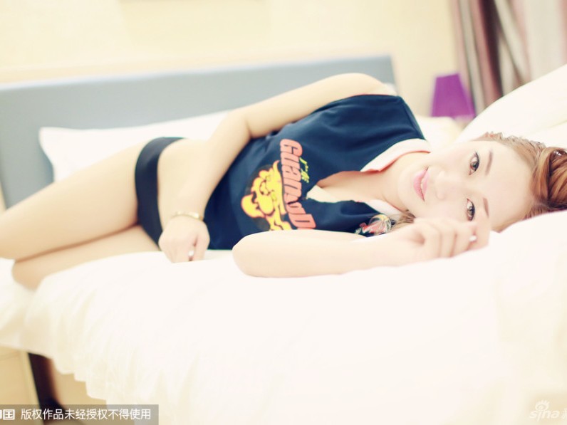 宏远篮球宝贝性感写真燃情助威 主场大胜广厦