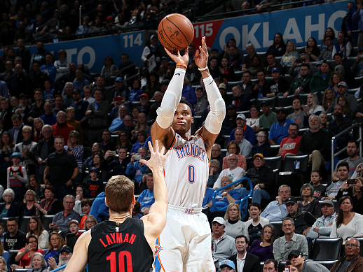 斯蒂芬森三双破纪录，步行者102-97力克雷霆