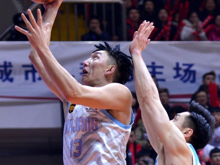 疆土烽火，三分如雨：西热力江率新疆复仇福建，季后赛前奏响最强音