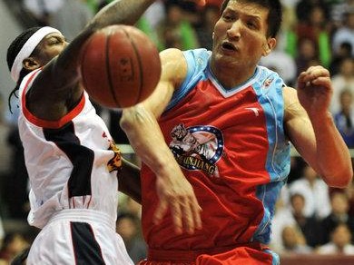 CBA录像回放：崔永熙复出+22分复仇大胜！广东主场111-89狂胜新疆