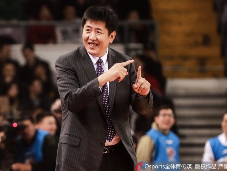 功成身退亦或临危受命马布里三十优势下的抉择瞬间