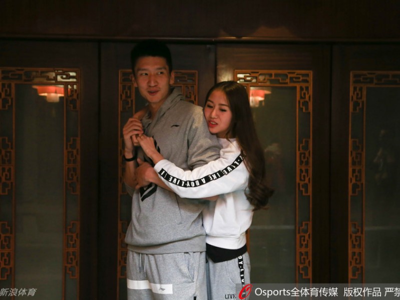 孙悦陈露爱意绵绵，生日派对定格幸福时光