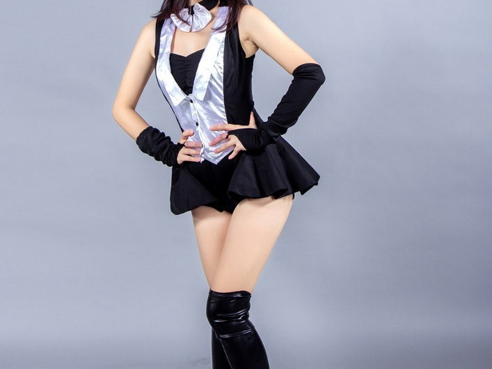 深圳男篮主场现梦幻兔女郎 篮球宝贝魅惑助威盼连胜