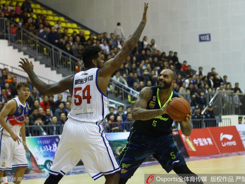 季前赛彬县站群雄逐鹿，广东天津上演巅峰对决