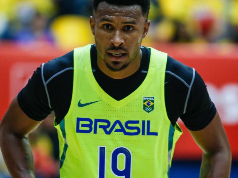 圣保罗的淬火：再看里约奥运前夜，男篮众将的奋力一搏