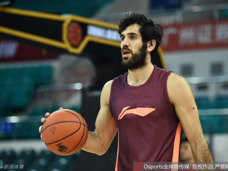 广州队换援后首训剑指新疆，新星老将齐聚天体盼奇迹