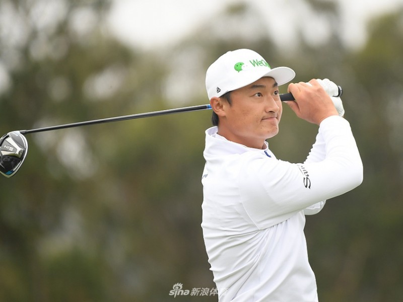 中国高尔夫新星闪耀大满贯赛场，李昊桐创历史后稳步前行