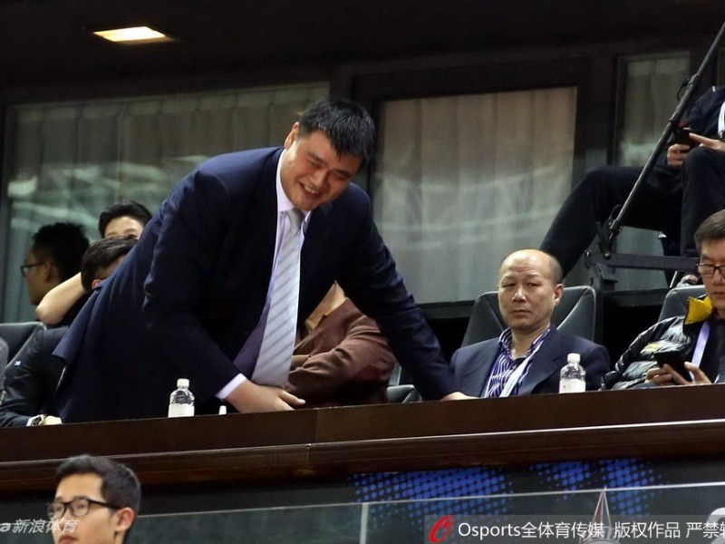 姚主席凝视下的狂欢：二零一八年CBA全明星赛改革春风拂面，本土之星闪耀深圳