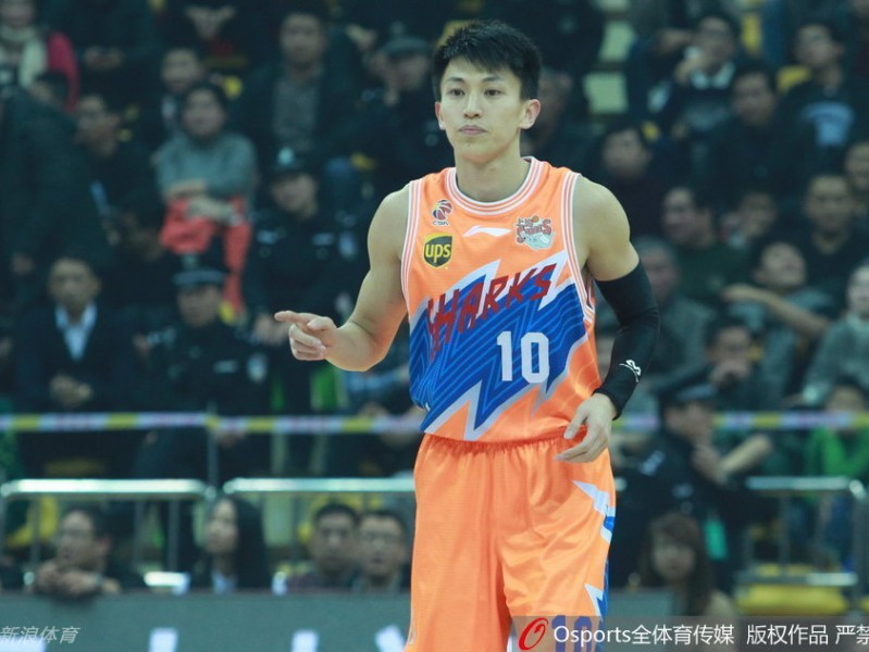 刘晓宇单枪匹马挑落广厦，四十四分盛宴虽败犹荣