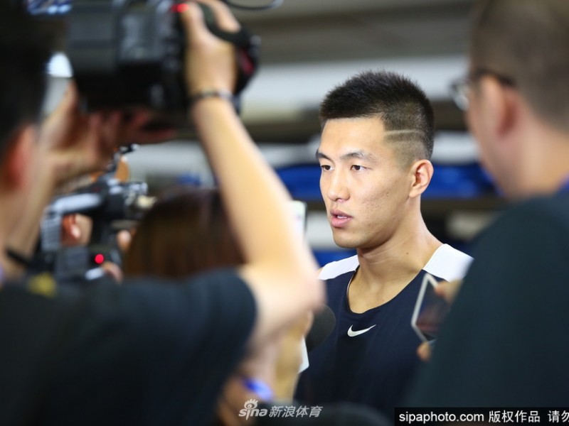 京华练兵志在澳洲铁骑 男篮蓝队蓄势待发