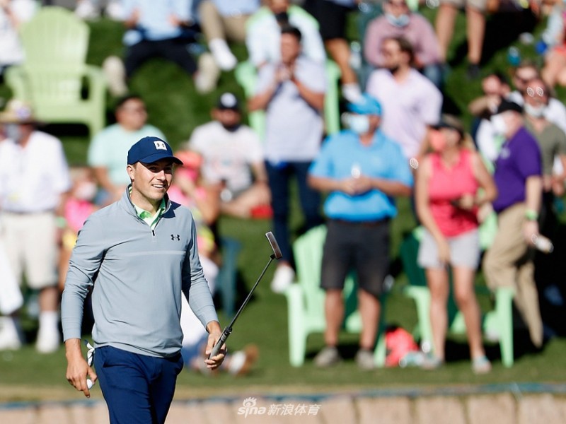 凤凰城公开赛激战正酣 斯皮思与谢奥菲勒并列领跑第三轮