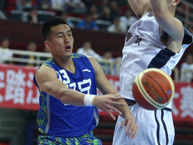 全运赛场辽篮掀青春风暴 大胜重庆豪取两连胜