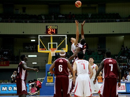 亚洲杯郭艾伦30分救主 中国男篮92-67大胜卡塔尔取首胜