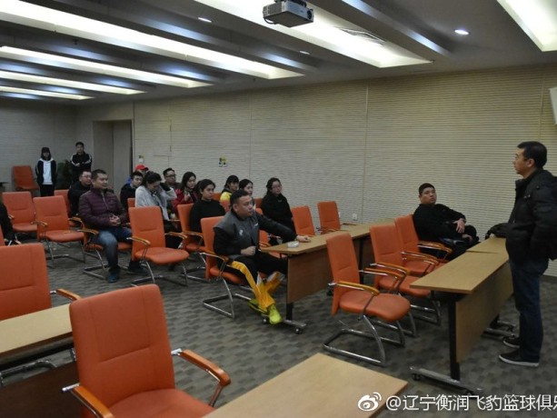 犹他高原的蓝色风暴：回看爵士胜快船之战