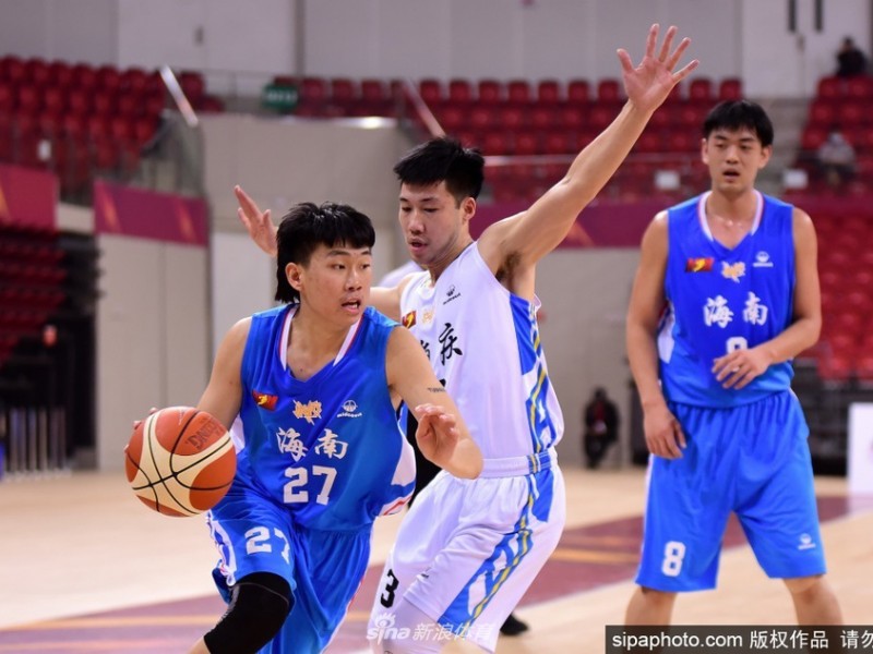 山城铁骑狂飙四十五分，江湾赛场见证悬殊对决