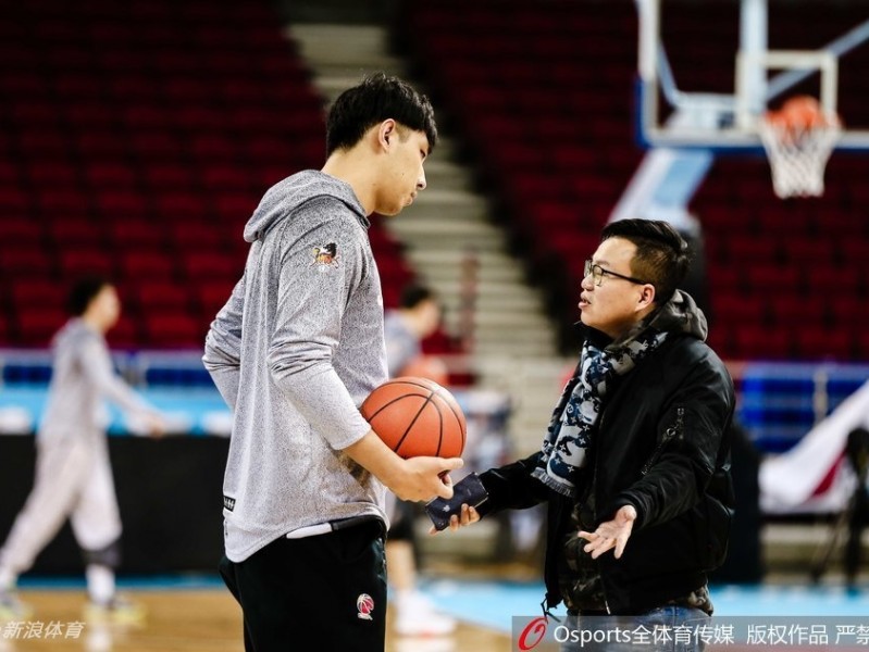京苏大战前夕：肯帝亚男篮五棵松挥汗备战，剑指强敌