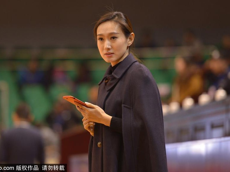 京鲁跨年大战惊现“中国版赤木晴子” 丁彦雨航化身蜘蛛侠缔造经典