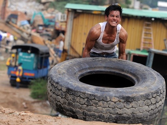 彭于晏的逆袭传奇：从童年小胖墩到全民男神的励志史