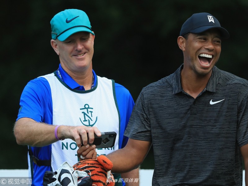 北美信托赛群星璀璨 伍兹开怀大笑备战季后赛