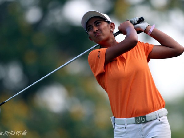 奥运高球英姿：挥杆里约的巾帼传奇