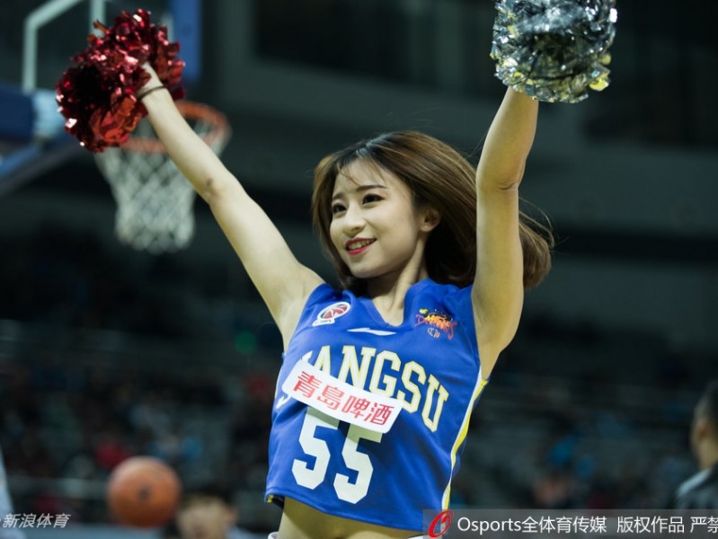 青春舞动 CBA赛场因你们而火热