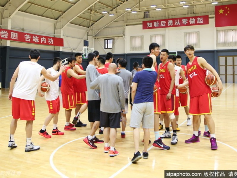 高原砺剑 男篮众将全力以赴备战里约奥运