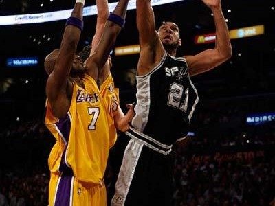 标题：08西部榜首大战科比准三双率湖人险胜黄蜂