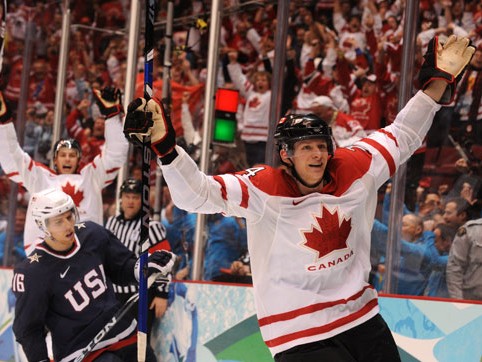 枫叶复仇终结50年魔咒！加拿大2-0客场掀翻美国