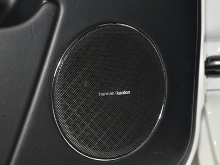 哈曼卡顿音响：你的耳朵和桌面，它真的懂！