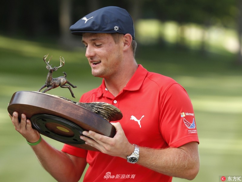 德尚博挥泪捧首冠科学怪杰终正名