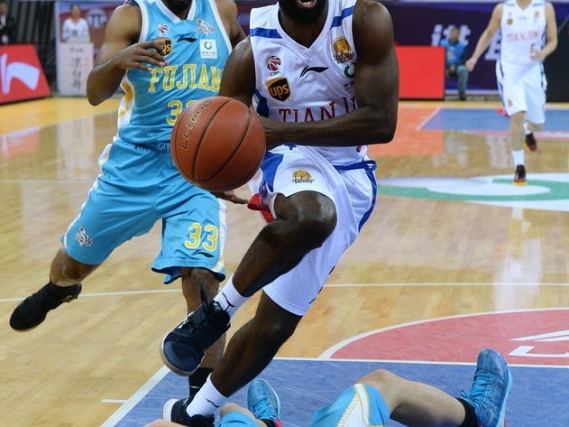 国产水花兄弟狂飙51分 福建客场大胜天津送其七连败