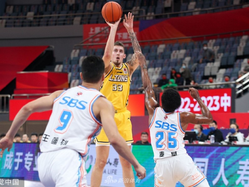 广厦主场狂飙拿下福建，三人得分二十加掀翻对手送连败