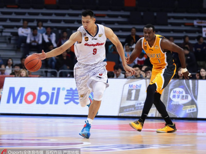 飞身暴扣永载史册：阿联篮球生涯的燃情瞬间与不朽传奇