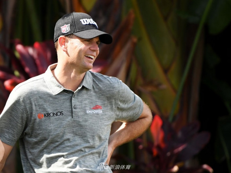 夏威夷绿茵激战：索尼公开赛次轮风云变幻